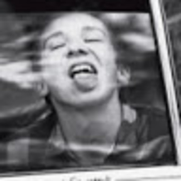 Meet your Posher, Arielle - Picture 1 of 1